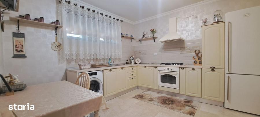 Casă cu 4 camere cu Teren 300 Mp în Chiajna