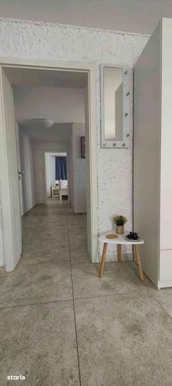 Apartament cu 2 camere decomandat în Sânmartin