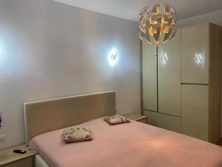 Apartament cu 2 camere semidecomandat, mobilat în Berceni