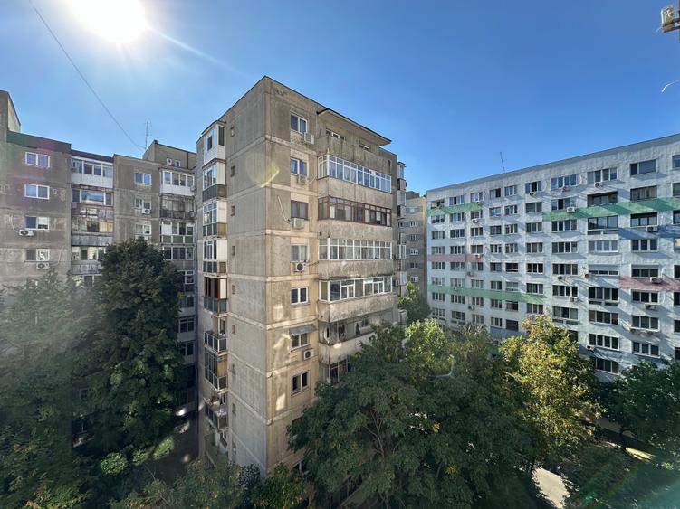 Apartament cu 2 camere decomandat în Tineretului