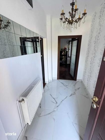 Casă cu 4 camere cu Teren 110 Mp în Central