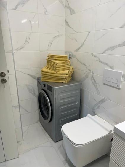 Apartament cu 2 camere semidecomandat în Pipera