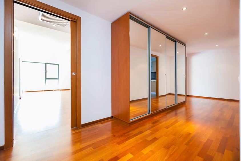 Apartament cu 3 camere decomandat în Nordului