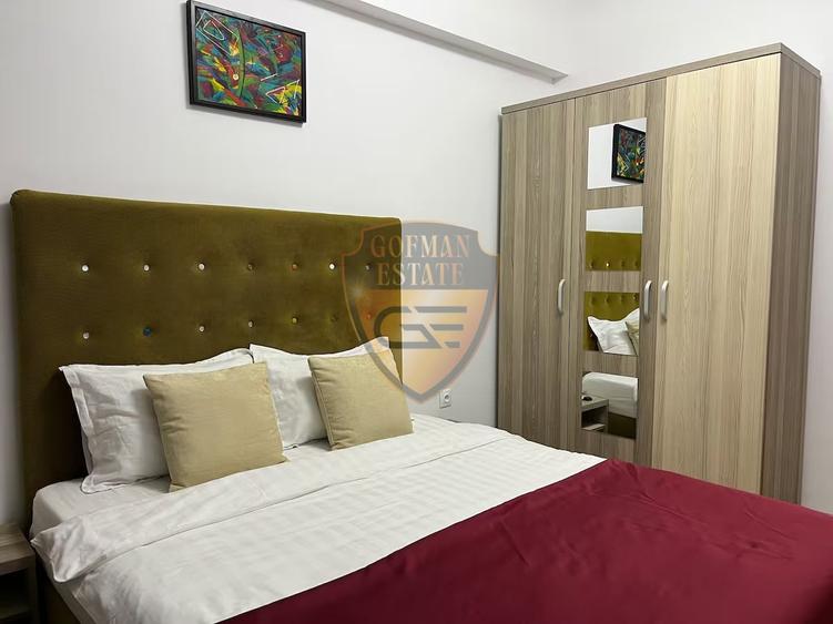 Apartament cu 3 camere decomandat, mobilat în Mamaia