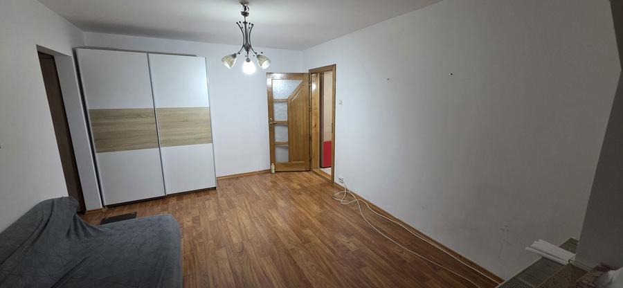 Apartament cu 2 camere semidecomandat în Micălaca