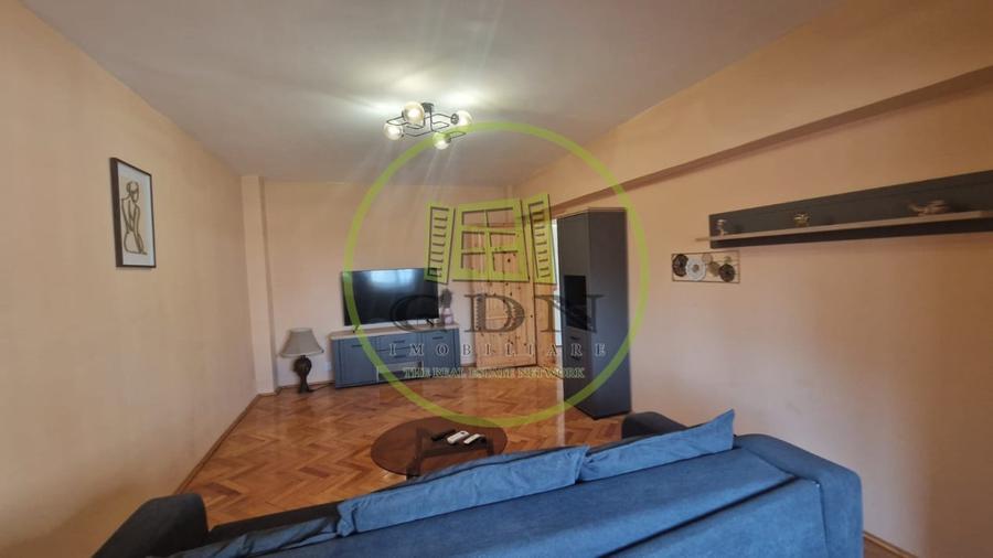 Apartament 3 camere, decomandat, 100mp, Calea Severinului zona Hotel Grim - 2