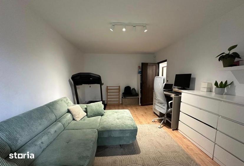 Apartament cu 3 camere decomandat, mobilat în Plopilor