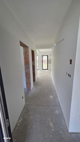 Casă cu 3 camere în Viile Satu Mare
