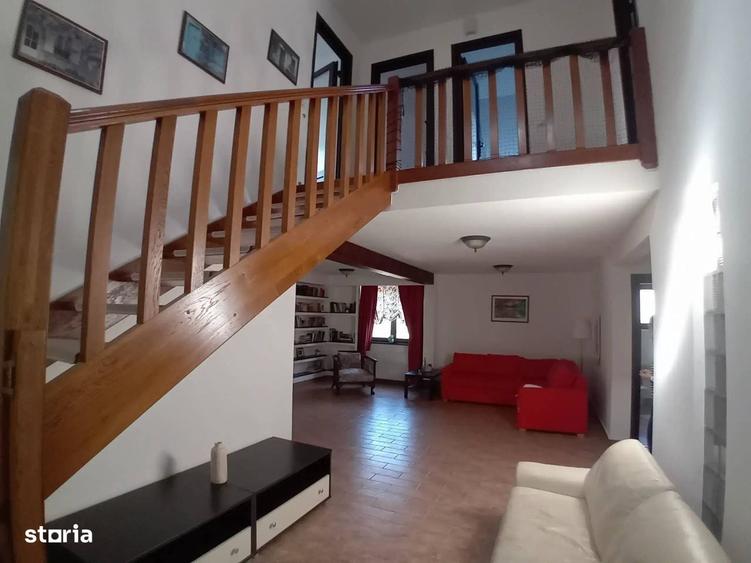 Casă cu 4 camere în Mogoșoaia