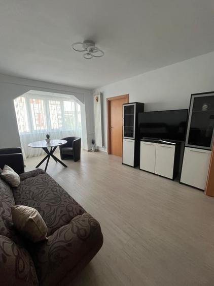 Apartament cu 2 camere circular, mobilat în Ultracentral