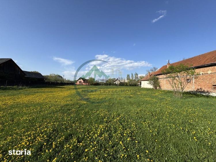 Teren de 9414 mp, în Chichiș