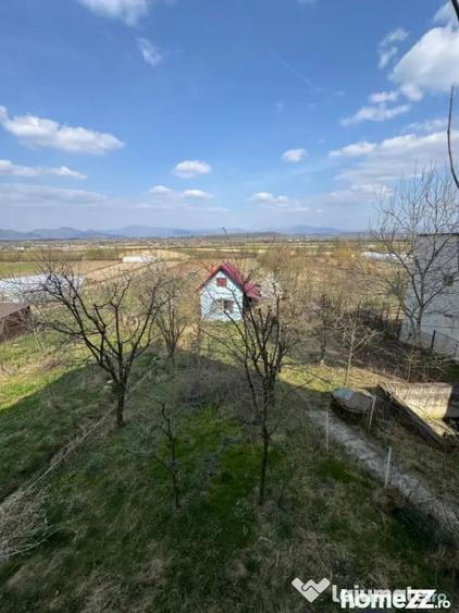 Casă cu 3 camere cu Teren 3300 Mp în Coltău