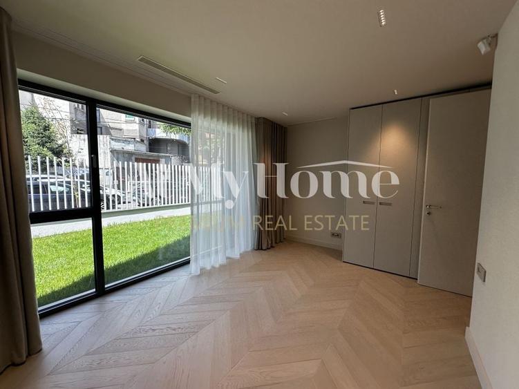 Apartament cu 4 camere decomandat în Kiseleff