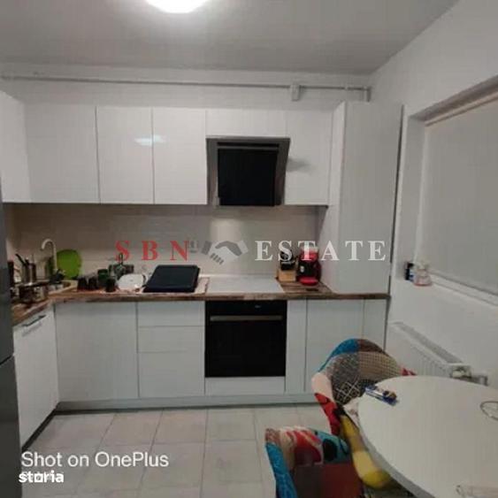 Apartament cu 3 camere semidecomandat, mobilat în Berceni