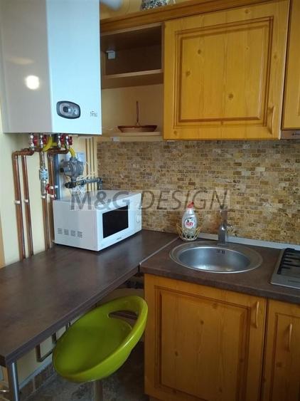 Apartament cu 2 camere decomandat în Medicină