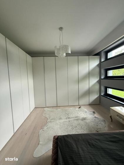 Casă cu 4 camere cu Teren 594 Mp în Central