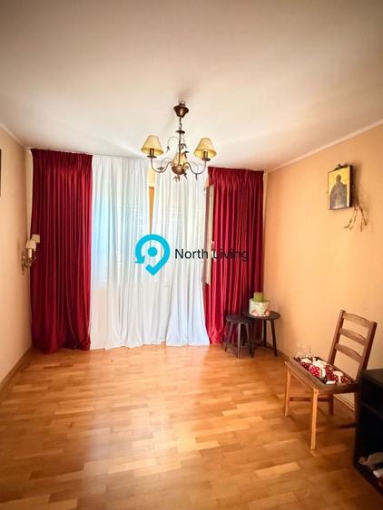 Casă individuală cu 10 camere cu Canalizare în Giurgiului