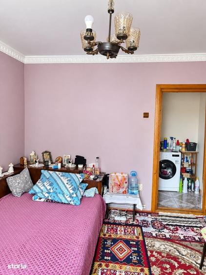 Apartament cu 4 camere decomandat în Obor