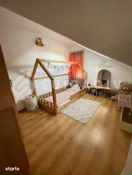 Apartament cu 4 camere semidecomandat în Europa