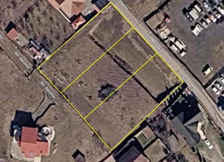 Teren de 792 mp, în Corunca