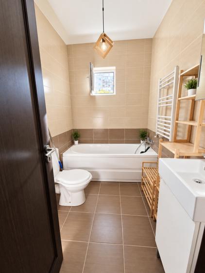 Apartament cu 2 camere semidecomandat, mobilat în 13 Septembrie