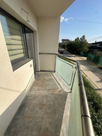 Apartament cu 3 camere decomandat în Bucium