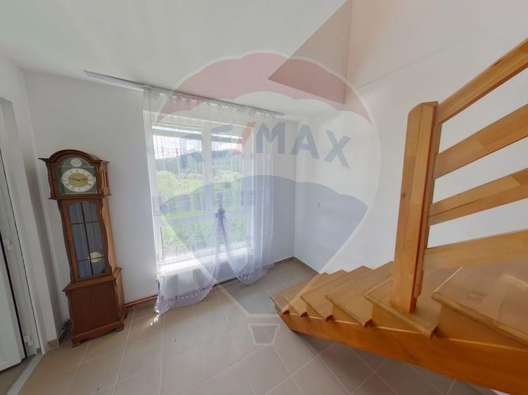 Duplex cu 5 camere cu Teren 152 Mp în Vișeu de Jos