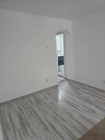 Apartament cu 3 camere decomandat în Nord