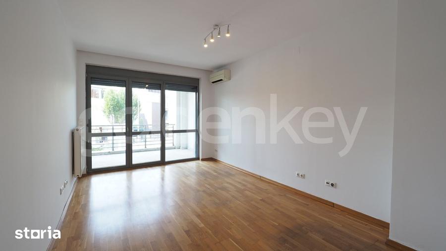 Casă cu 5 camere cu Teren 200 Mp în Băneasa
