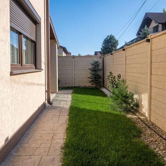Duplex cu 3 camere cu Canalizare în Central