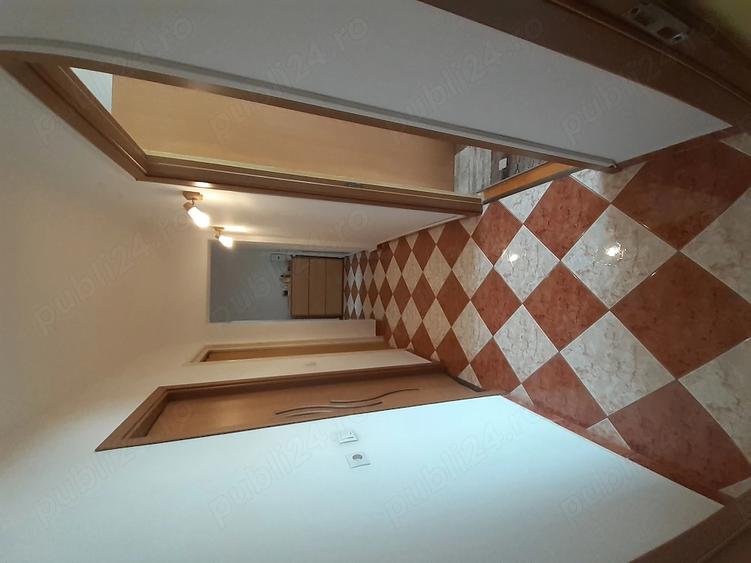 Apartament cu 2 camere decomandat, mobilat în Sălăjan