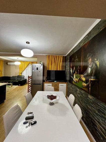 Penthouse cu 3 camere semidecomandat, mobilat în Florești