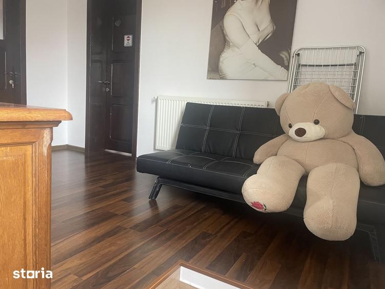 Casă cu 4 camere cu Teren 300 Mp în Central