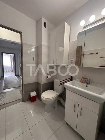 Apartament cu 2 camere decomandat, mobilat în Central