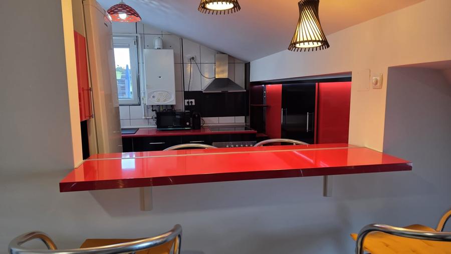 Apartament cu 2 camere decomandat, mobilat în Steaua