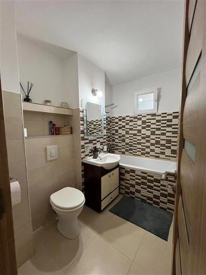 Apartament cu 2 camere decomandat, mobilat în Girocului