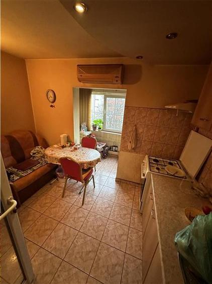 Apartament cu 2 camere decomandat în Lipovei