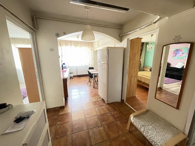 Apartament cu 2 camere decomandat în Ultracentral