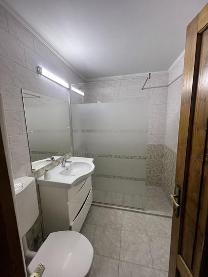 Apartament cu 3 camere decomandat în Rogerius