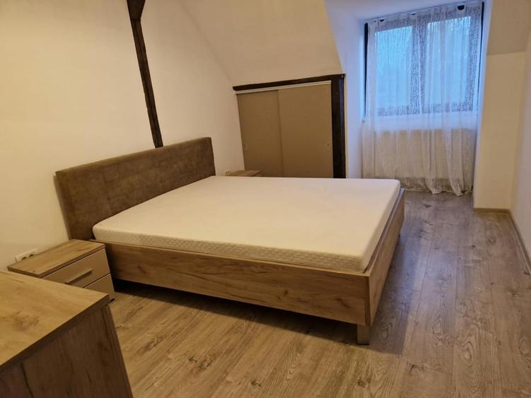 Apartament cu 2 camere decomandat, mobilat în Dumbrăvița