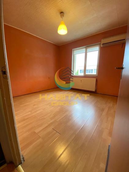 Apartament cu 3 camere decomandat, mobilat în Berceni