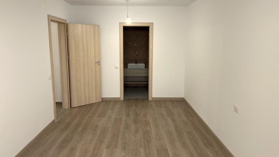 Apartament 3 camere decomandate, ultimul etaj, două băi — Urban Plaza, Astra - 9