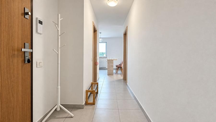 Apartament cu 2 camere decomandat, mobilat în Astra