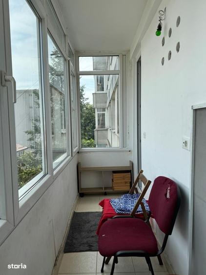 Apartament cu 2 camere semidecomandat în 1 Mai