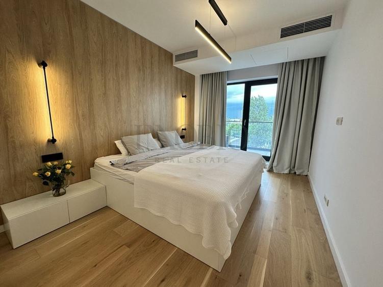 Apartament cu 2 camere decomandat în P-ta Presei Libere