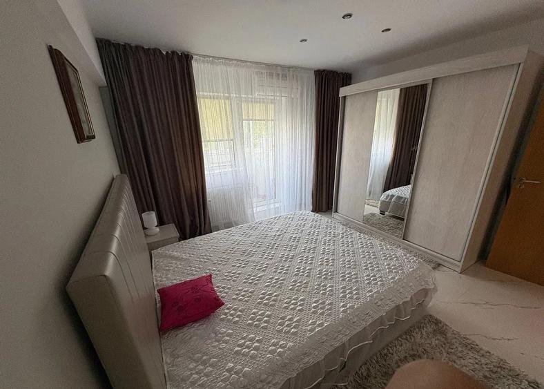 Apartament cu 3 camere decomandat, mobilat în Unirii