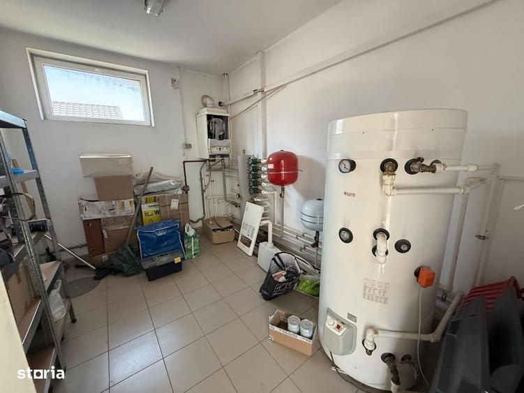Spațiu comercial, de 650 mp, în Central