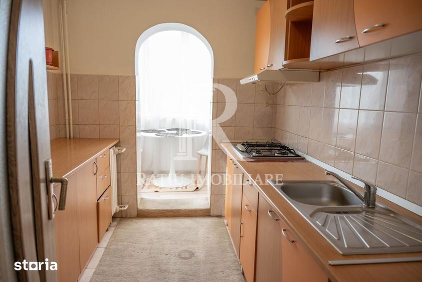 Apartament cu 3 camere în Decebal