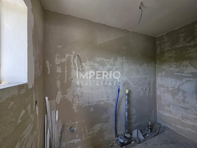 Duplex cu 4 camere cu Canalizare în Iris