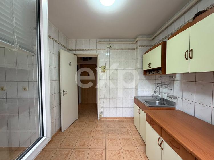 Apartament cu 3 camere semidecomandat, mobilat în Nicolae Grigorescu